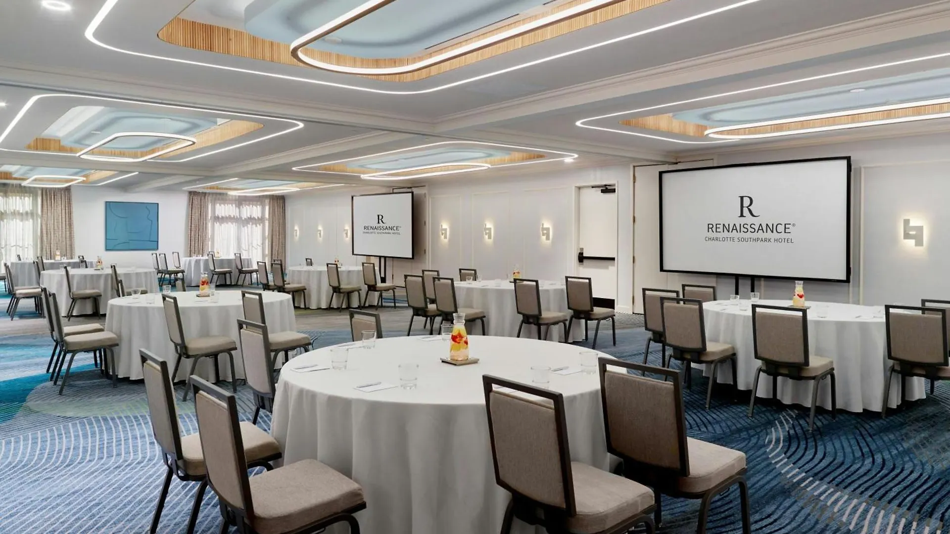 Renaissance Charlotte Southpark Hotel