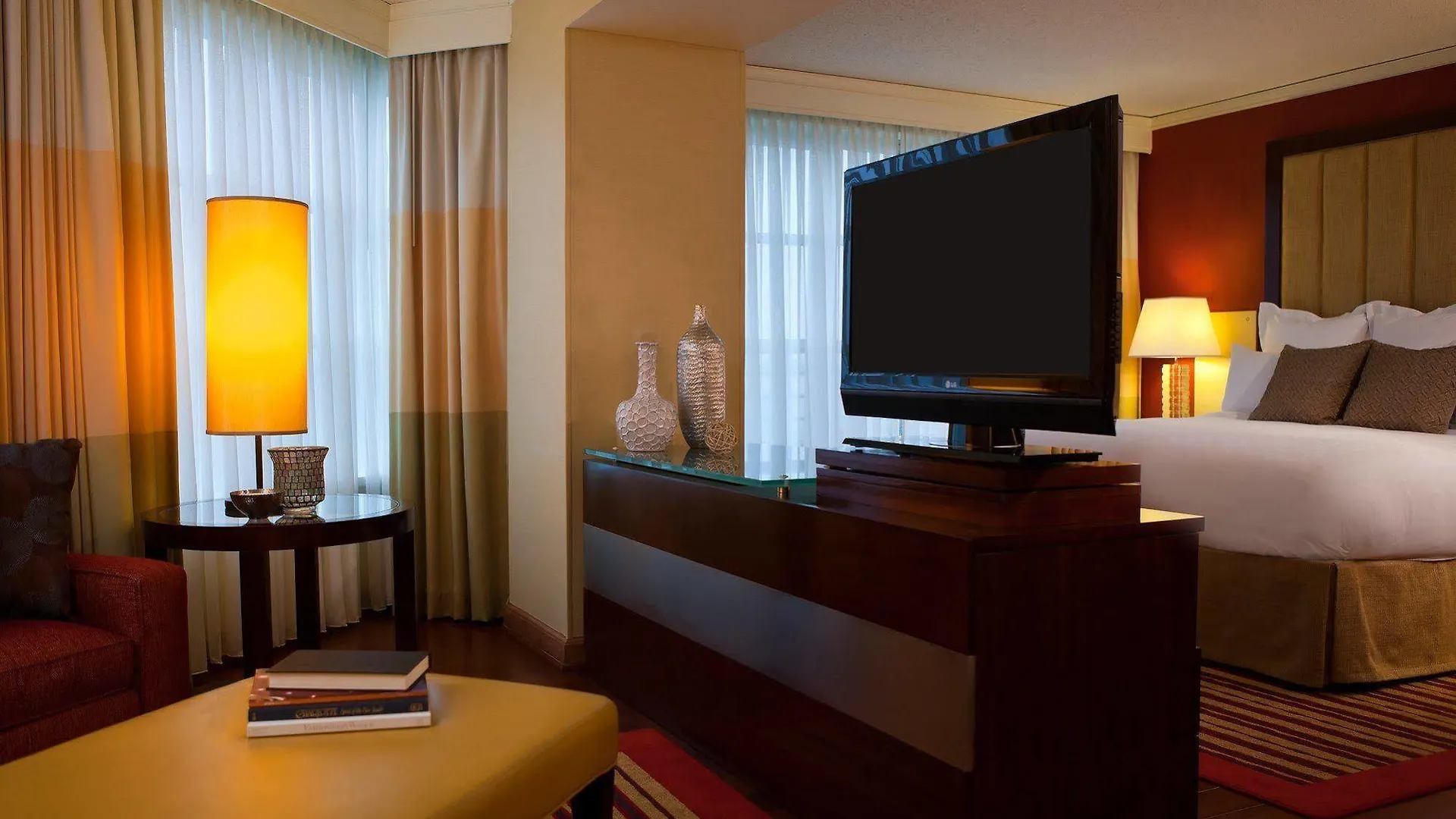 Renaissance Charlotte Southpark Hotel